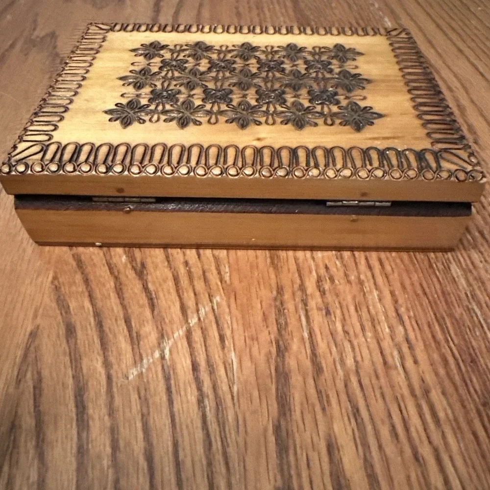 Polish Wooden Trinket Jewelry Box Intricate Hand Carved Floral Patterns Poland‎